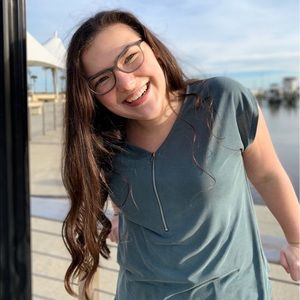 Meet your Posher, Maya